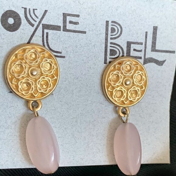 Classic gold snd faux rose quartz dangle earrings - Picture 2 of 6